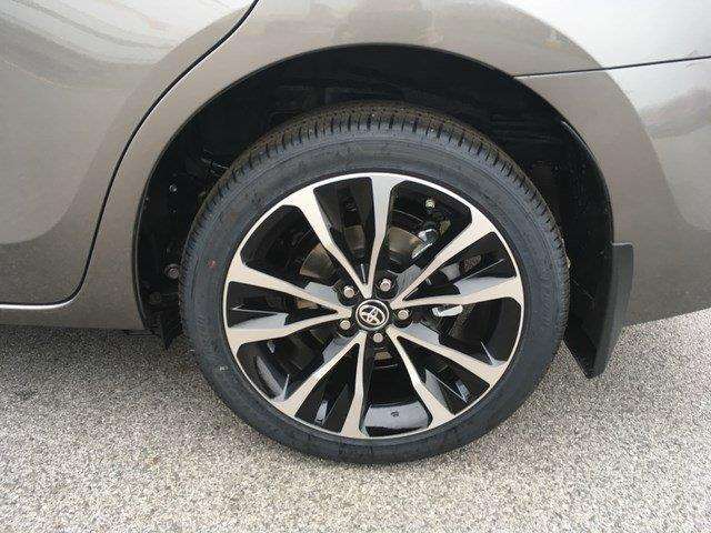 2017 Toyota Corolla SE 4dr Sedan CVT